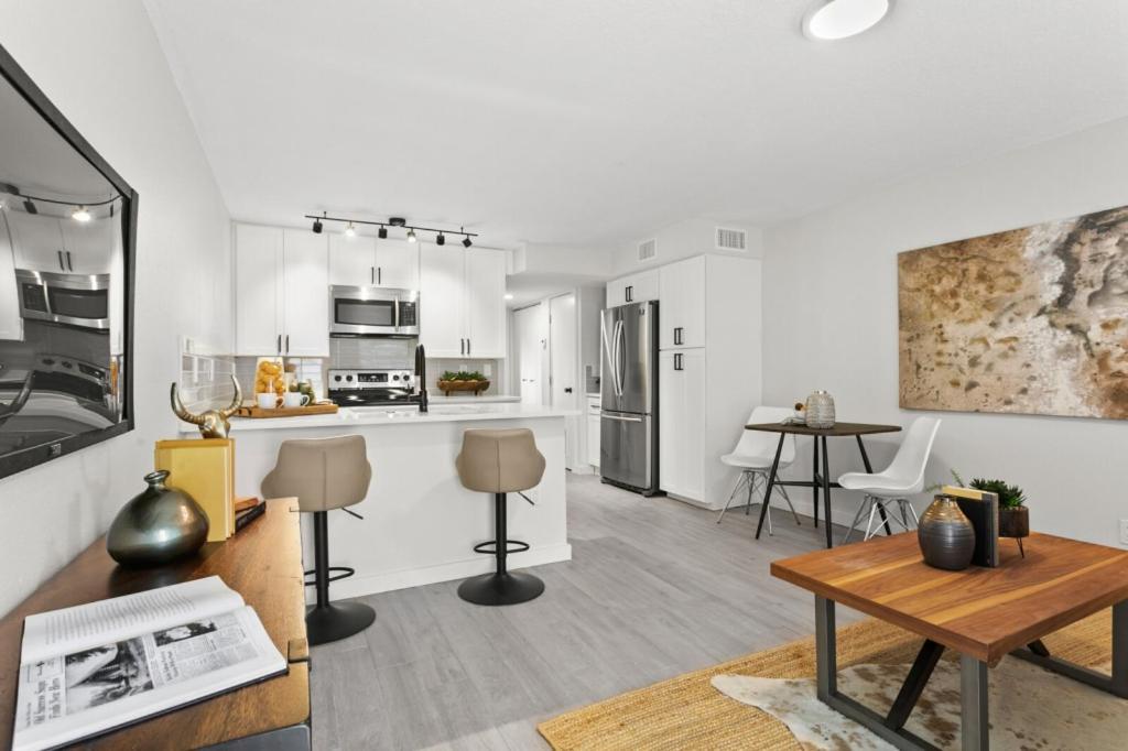 University Serenity Suites تامبا المظهر الخارجي الصورة