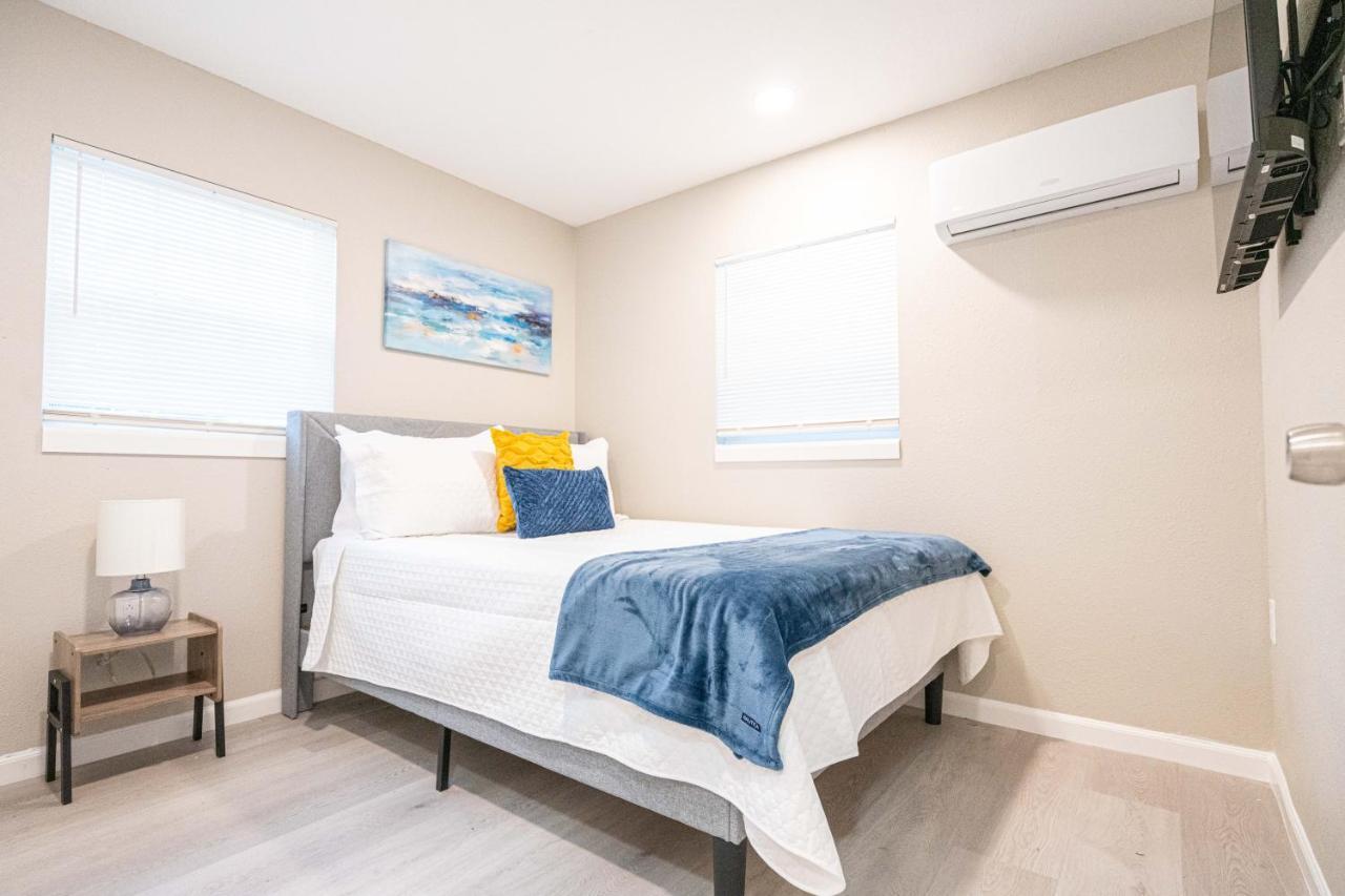 University Serenity Suites تامبا المظهر الخارجي الصورة