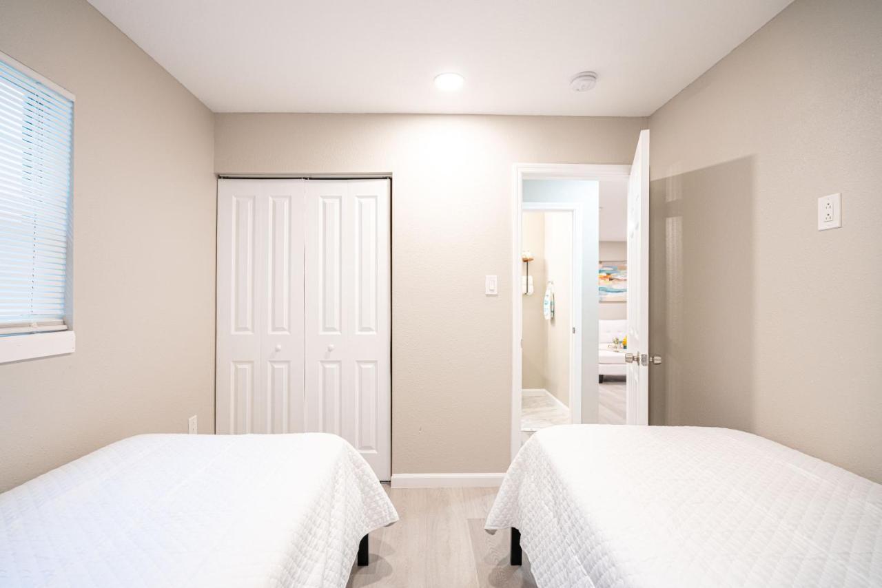 University Serenity Suites تامبا المظهر الخارجي الصورة