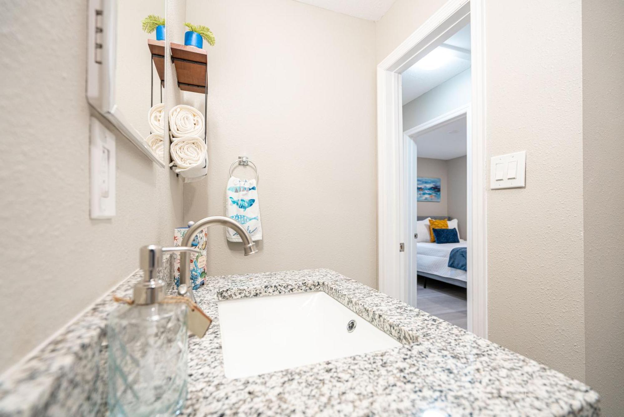 University Serenity Suites تامبا المظهر الخارجي الصورة